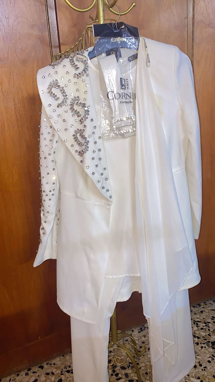 السلام عليكم
عندي ملابس مستخدمة بس حيل نظيفة ومابيها اي ضرر أللي تحب تتواصل خاص واعطيها القياس والسعر


**إذا كنت صاحب هذا الإعلان وتريد حذفه لأي سبب، رجاءا أرسل رسالة إلى الدعم الفني**