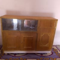 بوفيه متر او نص نظيفه السعر 75 بيها مجال قليل 07752111491