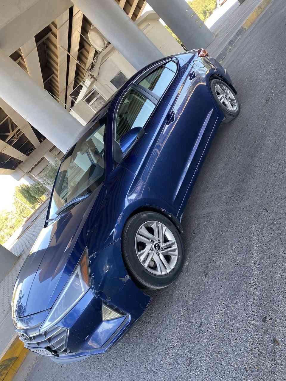 السلام عليكم  النترا موديل20
وارد أمريكي حادث كما موضح بصورة بنيد وجاملغ بدون دواخل مكينه 2000 دوش كير اي تي سيارة كل نقص مابيهه سنويه بأسمي السعر 120 بغداد الكرخ ***********
