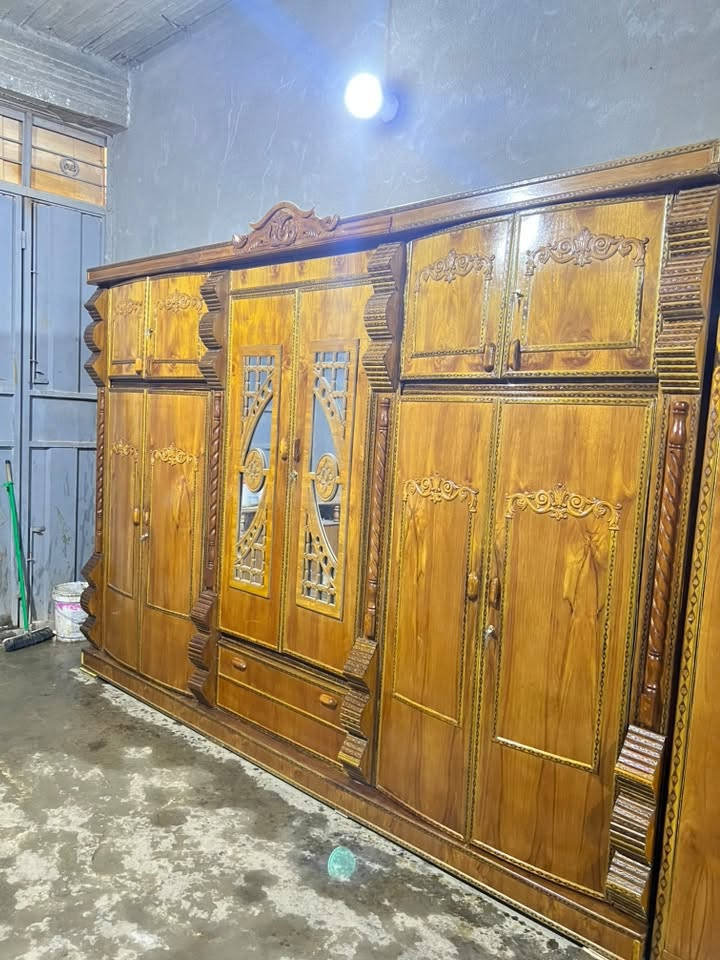 سلام عليكم غرفه نجاره صاج مستخدمه نظيفه ام المسرح العنوان الحله ***********
