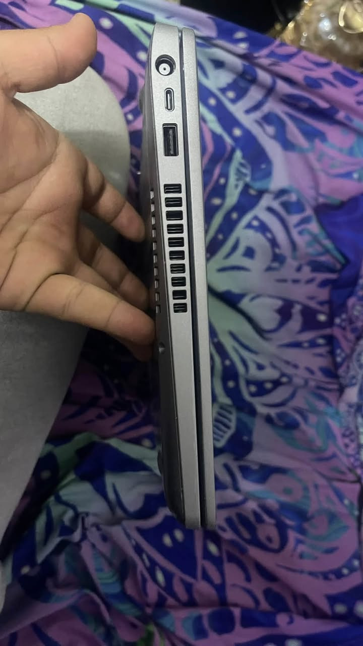 السلام عليكم لابتوب DELL  شاشه لمس للبيع
كوراي5 ذاكره256الرام8 هاردssD كرت شاشه داخلي  حجمه٤g جيل العاشر بيها. بصمة وجه ورمز ينفتح باليد شلون التلفون ورمز كيبورد  

حجم الشاشه14.1FHD كيبورد عربي انكليزي نظام تشغيل 11proويندوز وكل البرام الخدميه بي سينما اتو كاد الوتساب انستا تلي كولشي بي منفذ شحن تايب سي غراضه كامله بالصور كارتونه وجنطه وشاحنه نظيف كلش استعمال اقل من شهر ونص سعر300وبي مجال قليل مكاني طويريج وبيكم خير وتدللون


**إذا كنت صاحب هذا الإعلان وتريد حذفه لأي سبب، رجاءا أرسل رسالة إلى الدعم الفني**