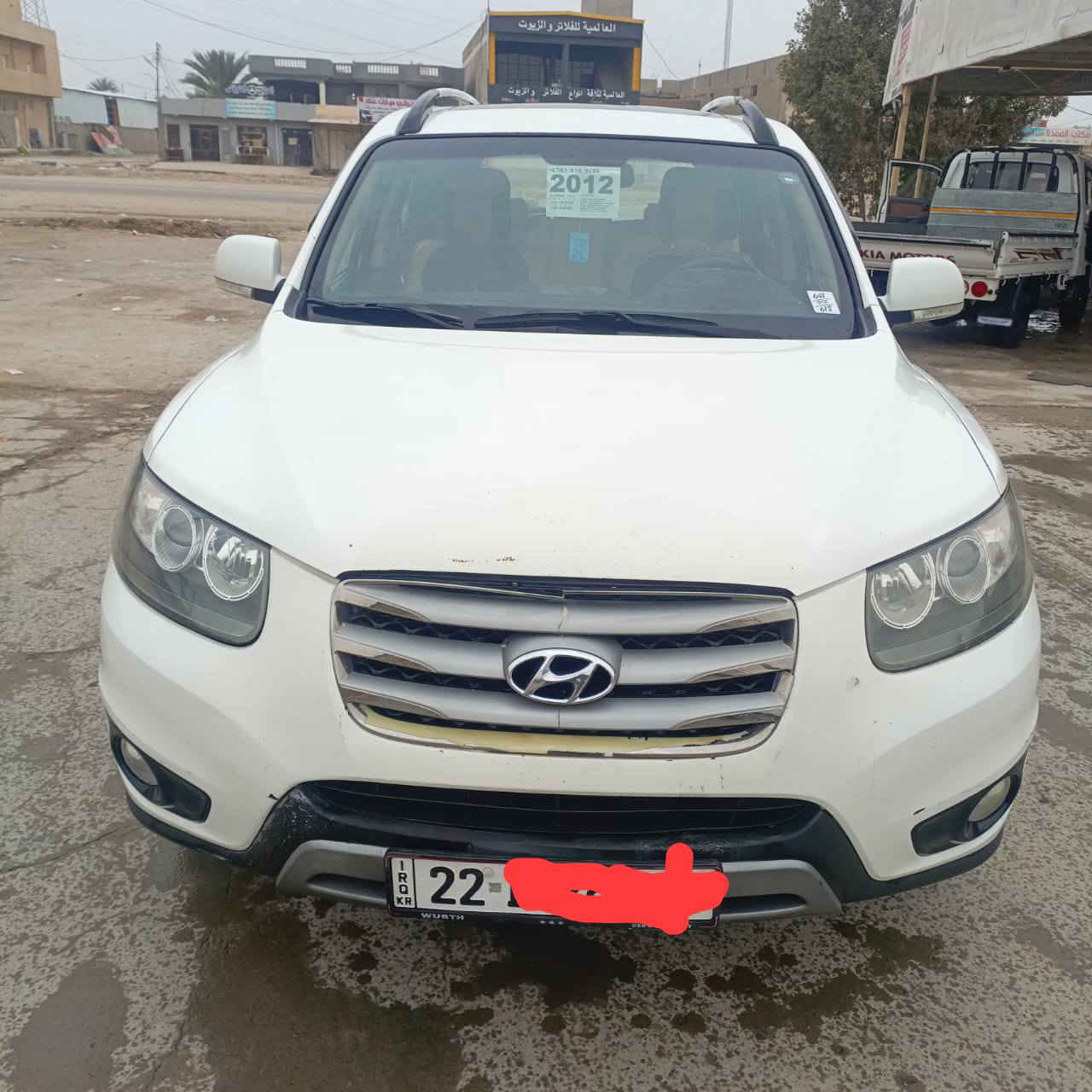 السلام عليكم سنتافي2012 خليجي 
فول مواصفات 1/1
فتحة سلايد
بصمة
3 قطع تبريد 

كامرة خلفية 
تحكمات كراسي كهرباء 
تحكمات ستيرن 
محرك السيارة 6سلندر
تخم تاير صدر ادامة كاملة 
مكان السيارة صلاح الدين 
السعر 170بيه مجال 

***********
