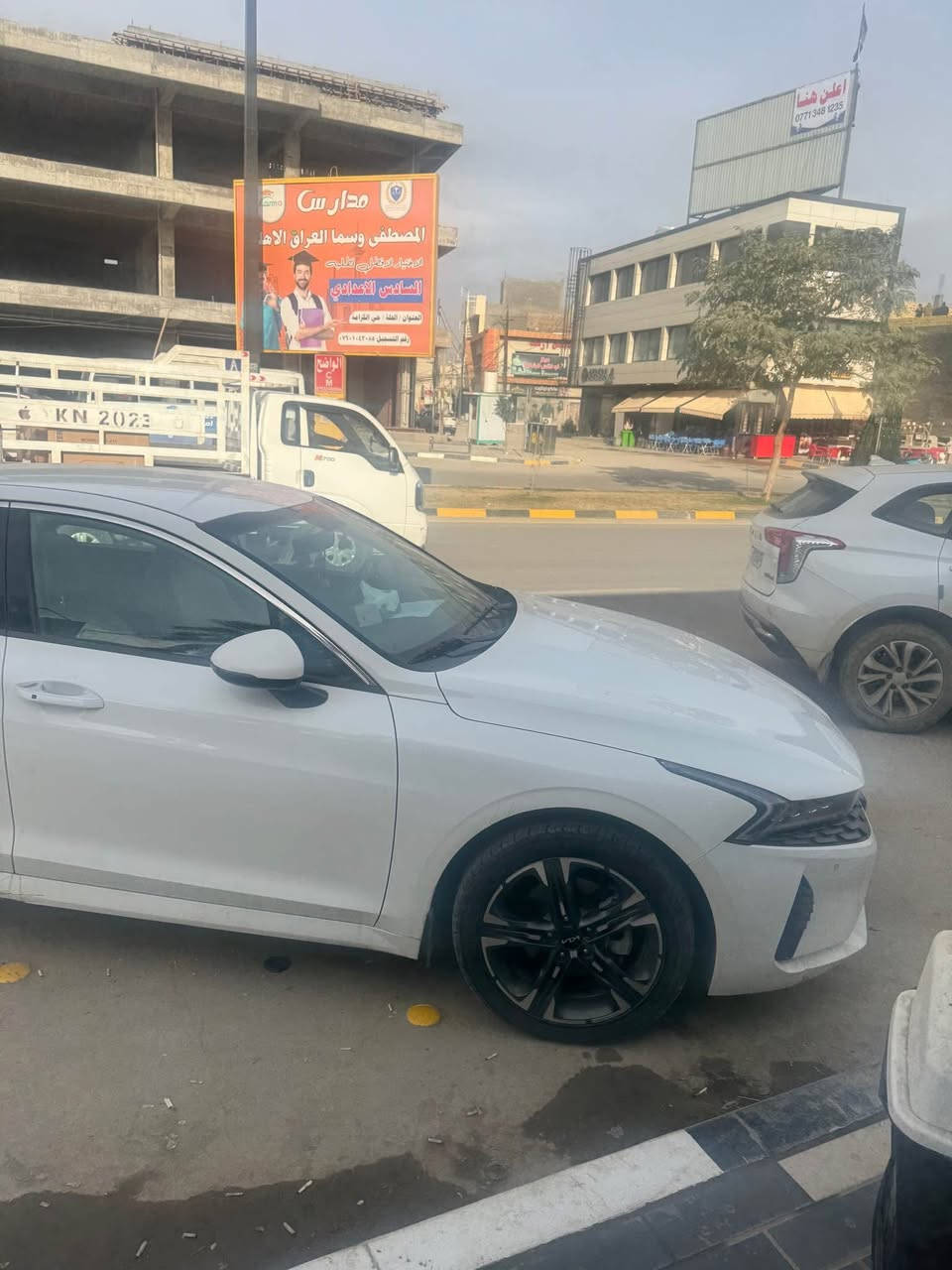 السلام عليكم…
سيارة K5 ) 2023 )خليجي رقم بابل باسمي سنوية  
اللون ابيض⚪️
عداد المسافة 46,000
ما بيه حادث
داخله ضمان عند الوكالة و ملتزم بجدول الصيانة 
بيه كم شخط خفيف مياثر.
 مواصفات:
كامرة خلفية
مري شفط 
مثبت سرعه
4 وضعيات قيادة
•تحكم ستيرن
•تبريد شاشة لمس
•حساسات امامي خلفي 
•قطعتين تبريد
السعر 215 ورقه و بيه مجال بسيط حك الجيه
للتواصل واتساب 
*********** حلة, بابل
