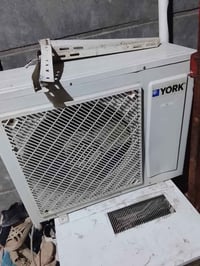 سبلت للبيع السعر تعال خاص على الواتساب 07781675648