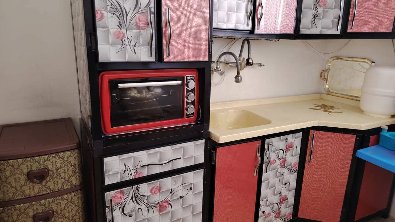 كاونتر درجه أولى كرانيت درجه أولى سعر ٣٥٠ وبي مجال وثلاجه سعر ٢٠٠ ***********
