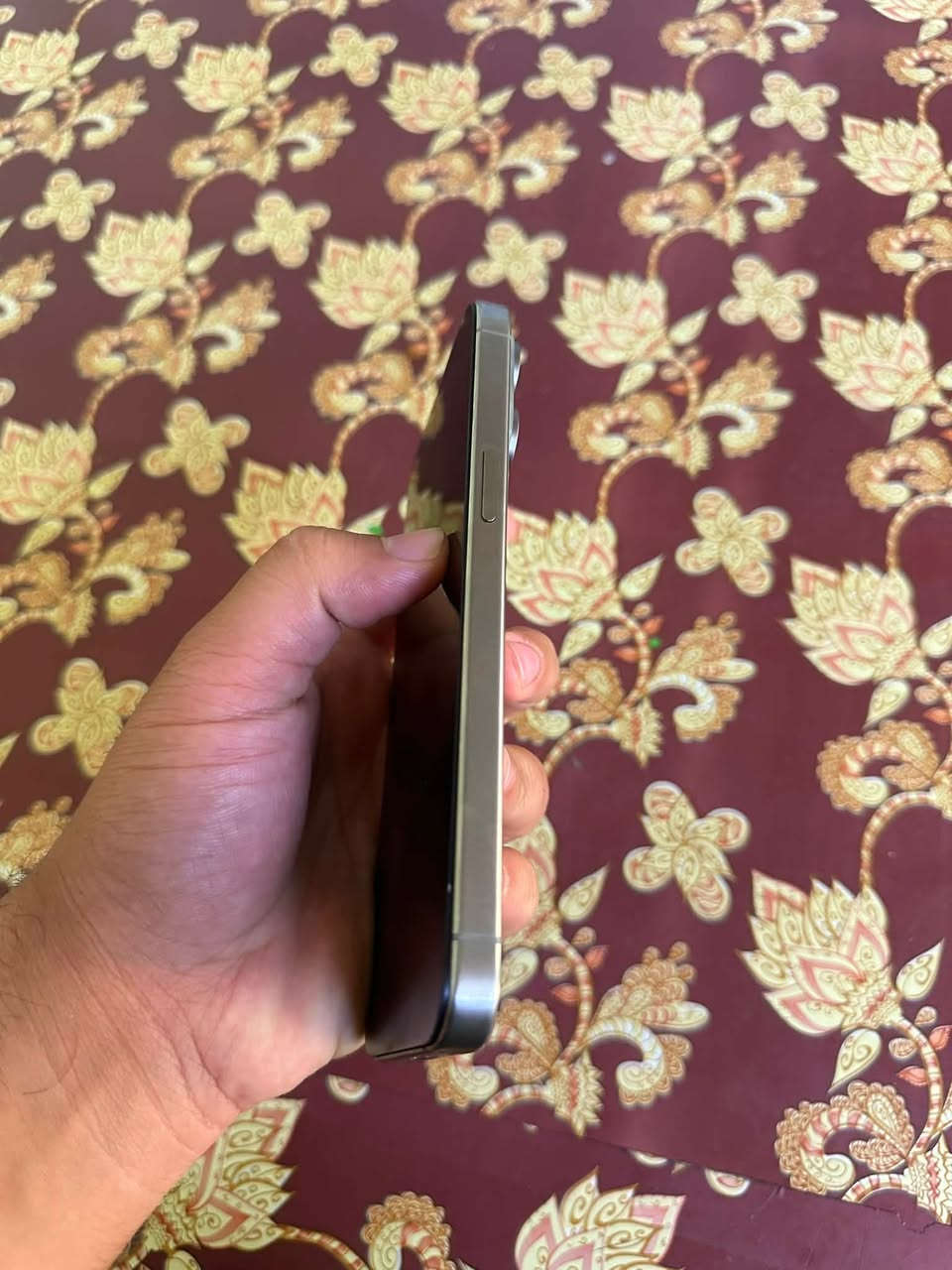 ايفون 15 برو ماكس
ذاكره 256
بطاريه 86
تك سيم ِ
فقط مبدل شاشه بصمه الوجه شغاله سعرِر 700 الف
***********
***********
