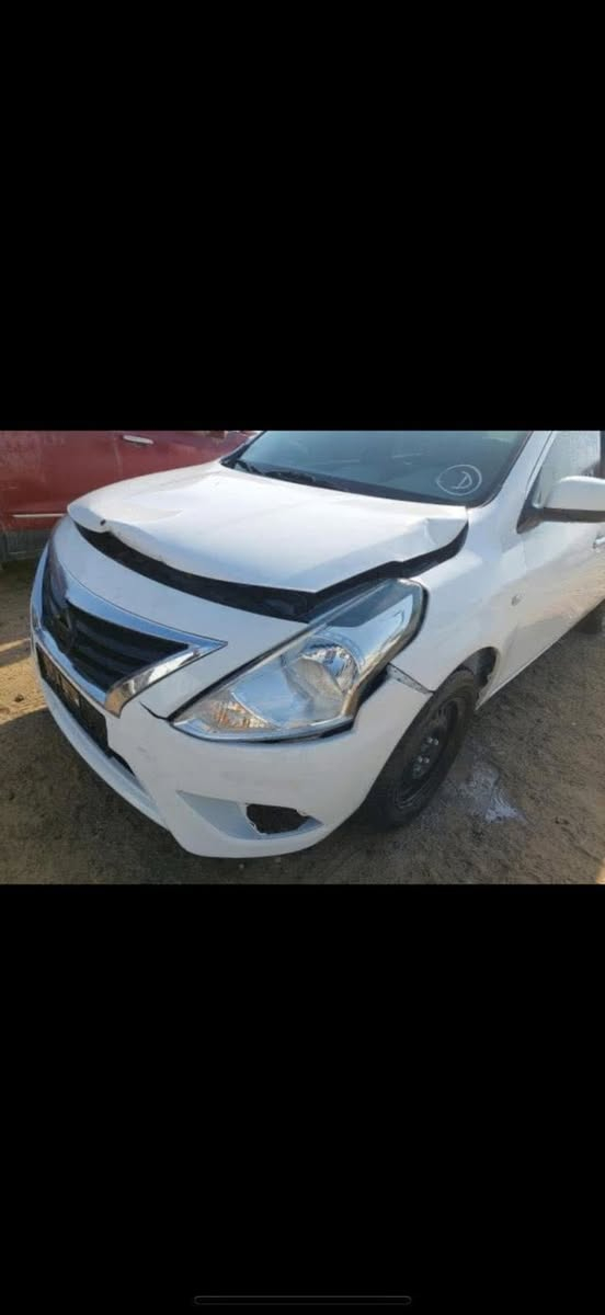 صني هندي موديل 2023رقم ذي قار للبيع حادث بصيط جداً بيه نص البنيه صبغ والجاملغ بس بارد معوقين مكانه الناصريه مركز هذه رقمي ***********
