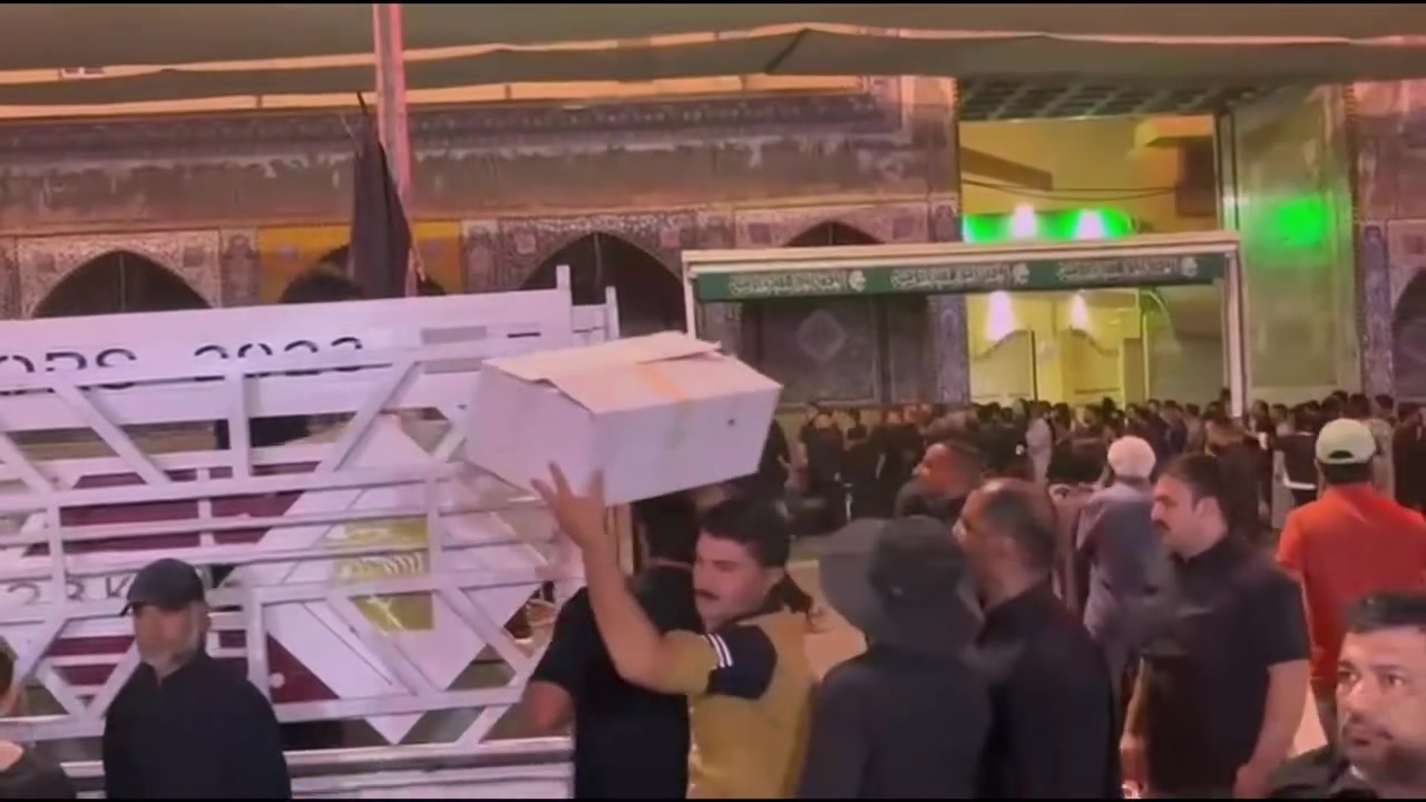 مضيف ال الصدر الكرام 
كربلاء المقدسة 
14 محرم الحرام ١٤٤٨ هـ
توزيع وجبة العشاء


**إذا كنت صاحب هذا الإعلان وتريد حذفه لأي سبب، رجاءا أرسل رسالة إلى الدعم الفني**