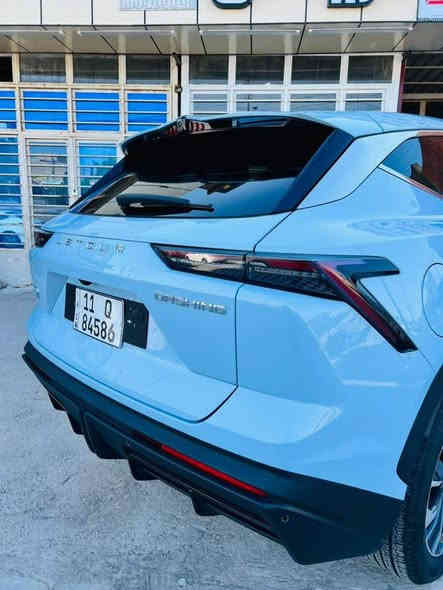 ‎السلام عليكم 
جيتور Dashing 1.5L Luxury للبيع

‎الموديل : 2023 

‎المحرك: 1.5L تيربو 

‎اللون : بحري

‎لون الداخل : اوف وايت

‎القوة الحصانية : 156 حصان 

‎ناقل الحركة : 6 سرعات

‎العداد20 الف كيلو متر

‎الضمان الاساسي : 6 سنوات  وعداد كيلومترات مفتوح. 

‎رقم بغدادل 

‎المواصفات:

‎*5 راكب 

‎* ويل قياس 19 أنج 

‎* بانوراما

‎* كاميرا محيطية 360 درجة

‎* ثلاجة 

‎* شاشة التحكم 12.8 أنچ

‎* شاشة لعرض القيادة 

‎* التحكم بالمكيف لمس من خلال الشاش

‎* شاحن هاتف لاسلكي

‎* قبضات الأبواب مخفية 

‎* مقاعد رياضية من الجلد الفاخر 

‎* المقاعد الأمامية كهربائية 

‎* المقاعد الأمامية تدفئة وتبريد 

‎* مصابيح أمامية  LED  

‎*تحكم صوتي ذكي 

‎* بلوتوث 

‎* نظام المساعدة على النزول من المنحدرات  

‎* المرايا الجانبية قابلة للطي كهربائيا

‎*صندوق كهربائي

‎* حساسات خلفية

‎* محدد سرعة

‎* مرايا بخاصية التعتيم الذاتي

‎* دخول ذكي (بصمة)

‎*  موسيقى ترحيبية 

‎* هاند بريك كهربائي

‎* مأخذ USB  

‎* نظام الخرائط (GPS)

‎* مؤشر لضغط الاطارات

للاستفسار/*********** 

‎الوكيل الرسمي في العراق شركة هارلم للسيارات  

السيارة ضمان بعدها

‎مبدل دهن كله بالشركة
