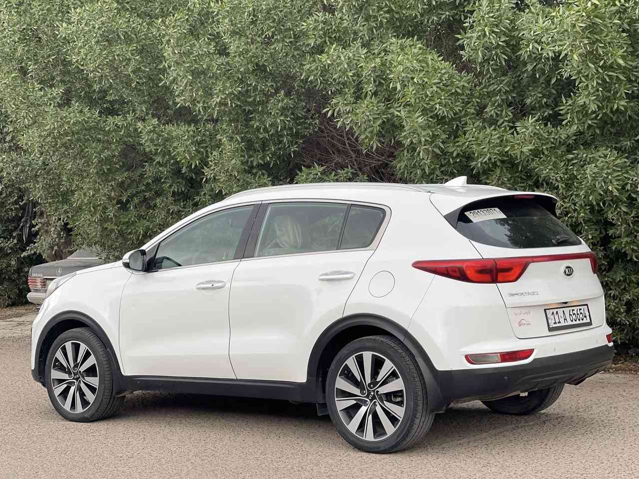 سلام عليكم اتصال فقط!
السلام عليكم
للبيع كيا سبورتج 2018 خليجي مكفوله من صبغ بيه بارد بل جاملغ بسيط فقط.رقم بغداد نكليزي  بأسمي تحويل مباشر 
ماشيه (60) الف حقيقي 
فول مواصفات عدا الفتحه 
مقاعد مخمل تطريز وجلد
سماعات ستريو jpl
صندوك كهرباء
حساسات امامي خلفي +كامره دواره 
مرايه تعتيم
شاشه
درايڤ مود ٣ وضعيات
تحكمات ستيرين كل الجهات
تبريد قطعتين
اشاير بالمري
حساس عدادات
لد ابيض
محرك 2000 دوش المرغوب
محرك كير مكفول من الفتح 
وهوايه تفاصيل بعد
السياره كامله من كل النواحي تخم تاير جديد باتري جديد مناقصها اي شي 
السعر  (184)وبيه مجال 
مكاني بغداد الرصافه 
***********
الشراي يتصل غير متواجد على الفيس
