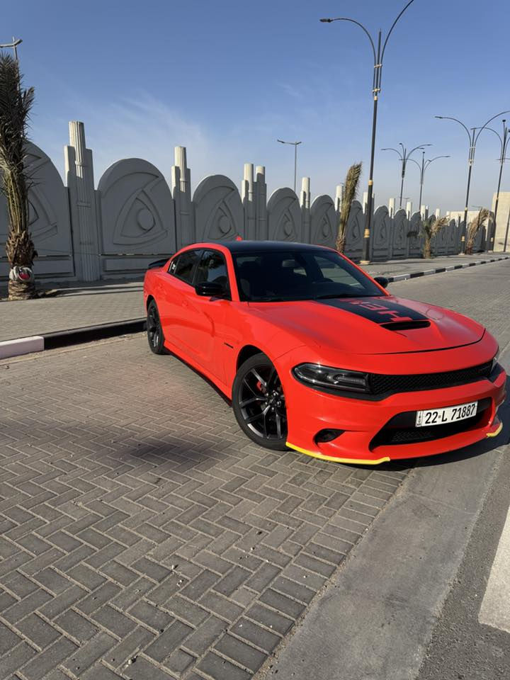 السلام عليكم 
جارجر Rt 
موديل2021
محرك Hemi5700 
رادار ونقطه عمياء على كل السياره 
كشنات حضن وخزن ميموري 
ماشيه 55 الف بعده سياره جديده
ضربه خفيفه ومخلي الرابط تكدر تدخل على الرابط وتشوفها البنيد نفسه راجع بدون صبغ 
فقط الجاملغ الايسر مصبوغ
رقم اربيل تحويل مباشر او وكاله حاضر 
معروفه مواصفات Rt فتحه بنيد بلاد 
السعر 258 ورقه وبيها مجال قليل 
مكان السياره البصره 
 الاستفسار ***********
https://bid.cars/en/lot/0-34318071/2021-Dodge-Charger-2C3CDXCT7MH682395
