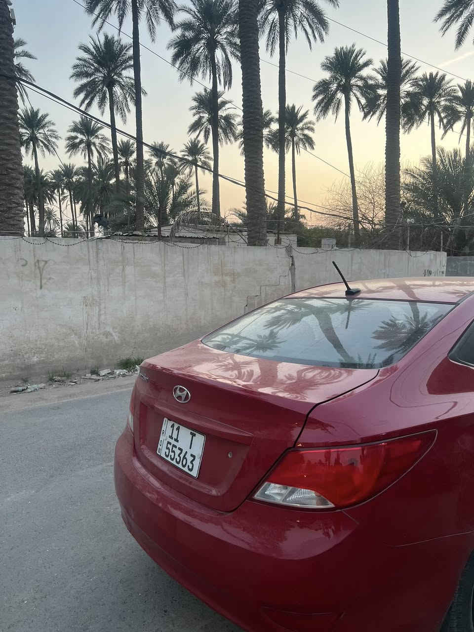 سلام عليكم اكسنت 2016وارد امريكي ماشيه 106حادثها جاملغين وباب السايق وشويه صبغ باجملغ الخلفي سياره جاهزه مكينه وكير وحداديه تخم تاير جديد داخله نضيم مابي نقص سياره جاهزه سعرها 93وبيها مجال مكاني بغداد كاضميه ***********
