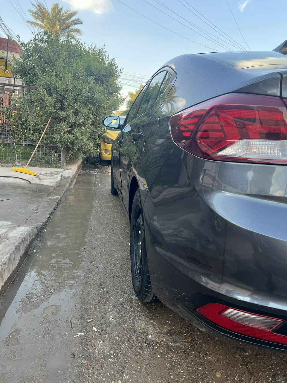 السلام عليكم. النتره. موديل ٢٠٢٠ وارد امريكي. ضرر فقط. جاملغ.   وسونار. مرفق  وي صور.  نص فول.  سياره. اي نقص مابيه اخر. حبايه.  كامله. للخير.  كير مكينه.  كفاله.  تخم. تاير. جديد.عارضه ب١٣٥وبيه مجال بصيط.  
المكان الدوره ابو. دشير 
***********
