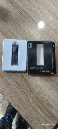 هارد SSD • ٤ تيرا • ٢ تيرا