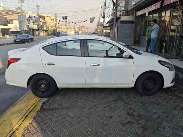 نيسان سني مصري موديل 2023مرقم اربيل  الدولي موصفات شاشه كامره 4جام كهرباء تبريد خلفي بروجكتر يدات نيكل شباك نيكل سبايدر حساس خلفي اشاير مري مري كهرباء إرباك عدد2 السياره ماشيه 73  بيهه صبغ بل جاملغ الخلفي على كد شبر  وبيه اشوبه بارد بل جاملغ سعره 118 رقم ***********
مكاني  بغداد
