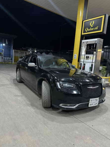 اوباما 2012
گير و محرك مكفول 
محرك 6 سلندر مامفتوح 
سياره فول بس بدون فتحه 
3 قطع بخ بدون دواخل و ارباك 
مكان زاخو 
سعر 142 و مجال بصيط 
*********** واتساب
