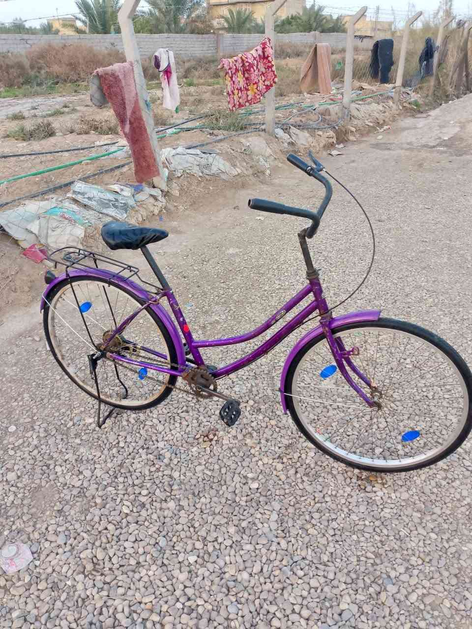 للبيع باسكل ياباني بناتي اصلي حجم 26مكفول شرط نضافة بلادي ما مصبوق تايرات جويبات جدد
بريك واير بريك كامل ما نقصة شي باسكل 
سعر ب50وبي مجال راسلني


**إذا كنت صاحب هذا الإعلان وتريد حذفه لأي سبب، رجاءا أرسل رسالة إلى الدعم الفني**