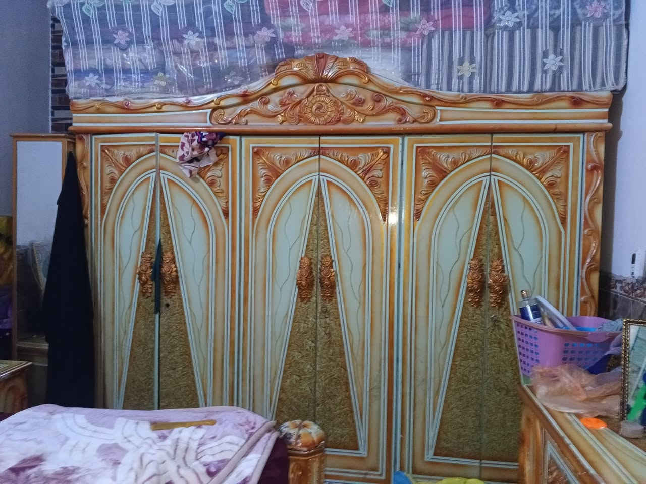 سلام عليكم. غرفه للبيع سعر 350 بيهه مجال مكاني شطره رقم *********** واتساب بخدمت الشراي #اشاره #الجميع
