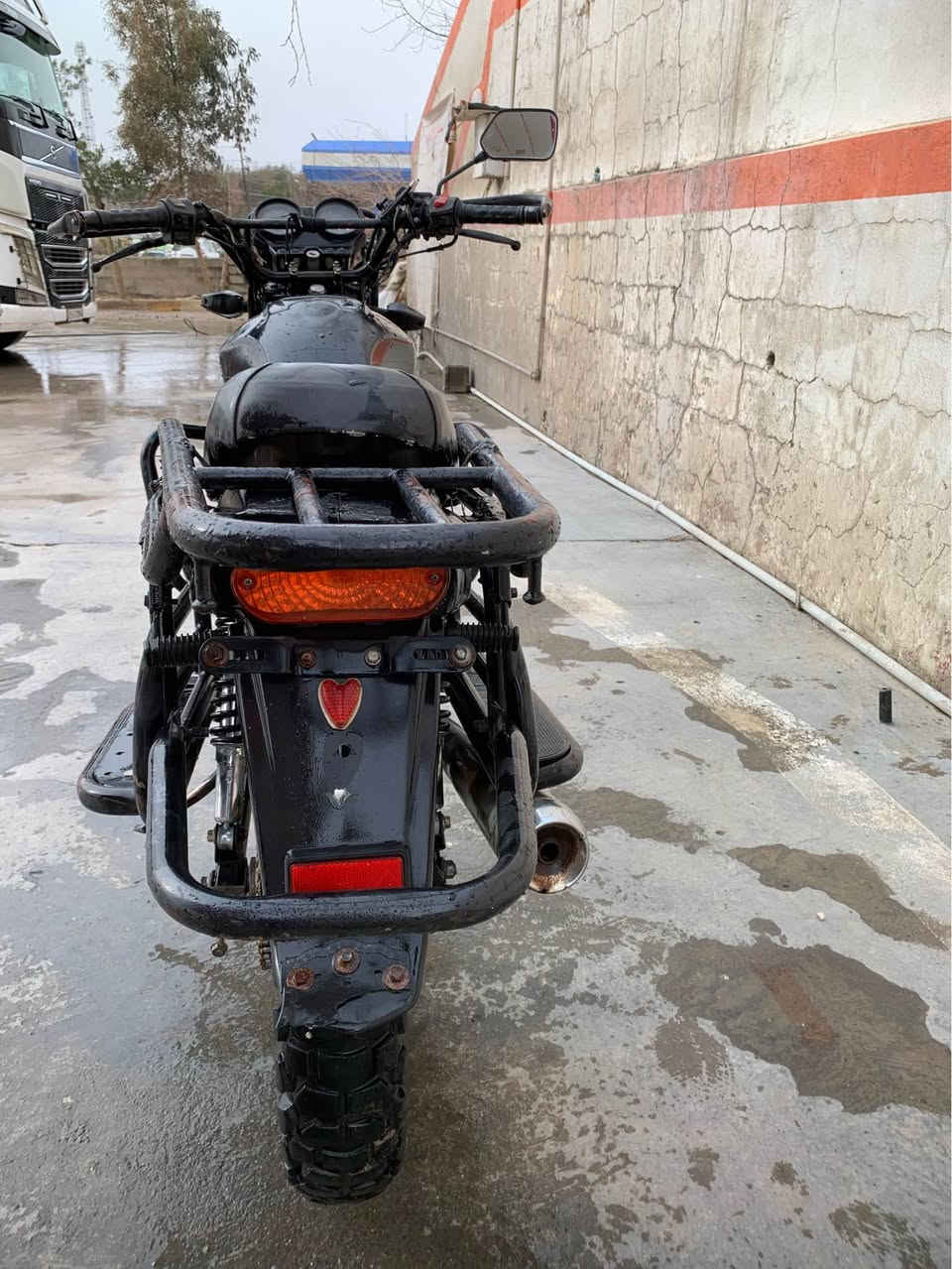 بةناوى خواى كةورةوميهرةبان  ماتور ايحسان ايرانى بةشةرتى گيرومةكينة تايةبوتاية بةشةرت لايتو كارةباى ايش دةكات هورن سلف.  هةمووى بةشةرت سيعرى ٣٠٠توزيك مةحال  مالى دةشتوكيوة   مةكينة ١٥٠نجاية سلفة  بيش ديسكة  بةس باتريكى نوقسانة خوى لةسةريةتى بةس بةكةلك نايةت لةقةلادزية *********** بشدار, السليمانية
