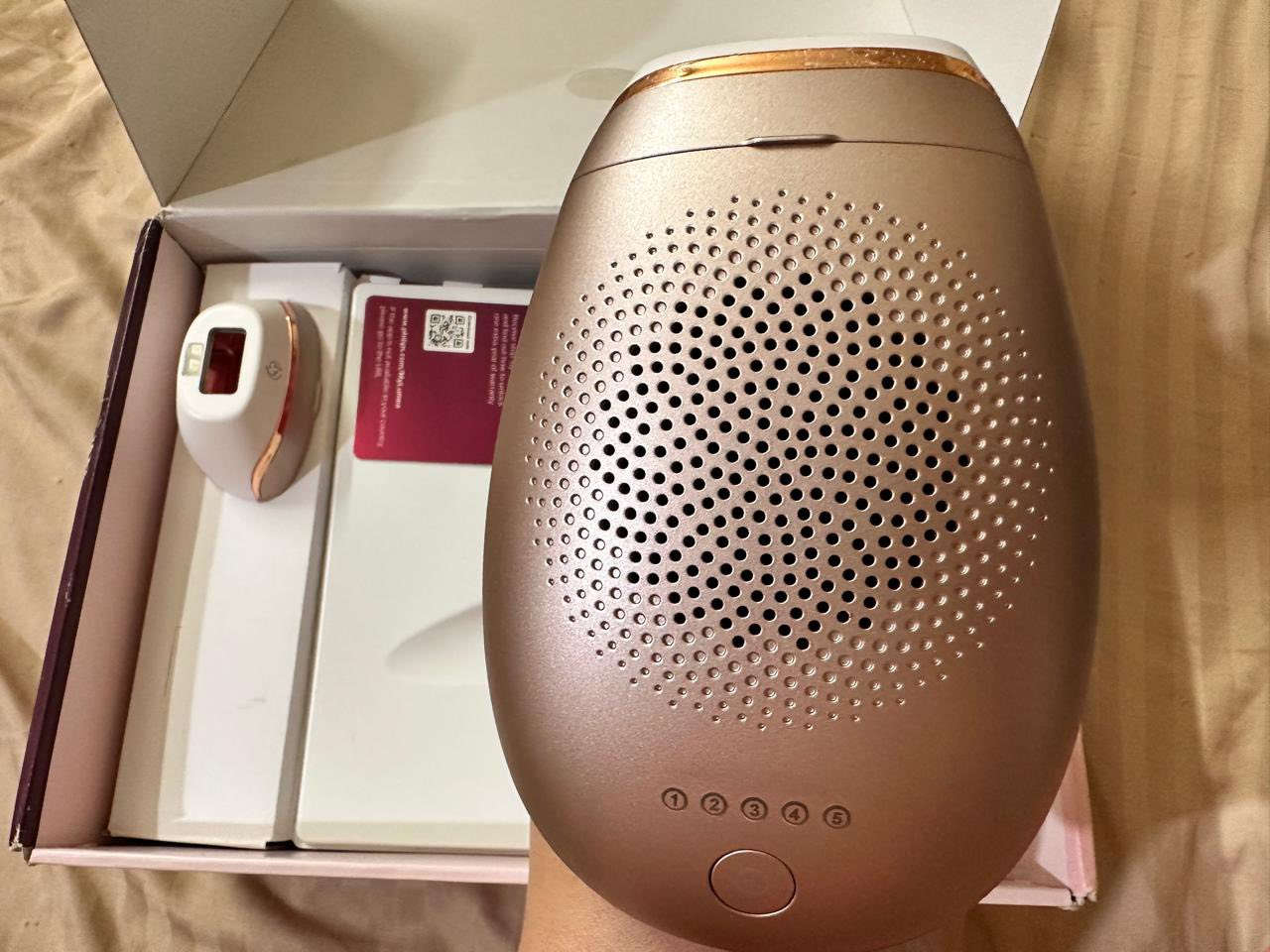 عندي جهاز ليزر منزلي philips اصلي شتريته من الخارج بي ضمان والباركود  وياه كل ملحقاتة بالباكيت ممستخدمة جديد مستخدم بس مرتين


**إذا كنت صاحب هذا الإعلان وتريد حذفه لأي سبب، رجاءا أرسل رسالة إلى الدعم الفني**
