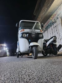 تكتك مديل22 نضيفه كلش بيهه كم رصعه  دوس معمره ولباقي كله جديد مكينه خي...