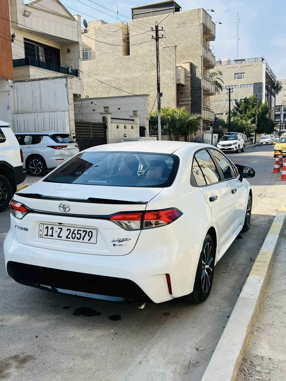 كورلا 2024 هايبرد تجميع الصين ليفين ماشيه 22 الف كم كفاله من التبديل والصبغ 

📍 بارد 3 قطع جاملغ وباب الصدر وجاملغ السايق طخات ومصلحات على البارد وبدون صبغ 

مواصفات السيارة فتحه وقيادة ذاتيه ورادارات اماميه ولايتات ليد وباقي المواصفات المعروفه …

📍 السيارة جام مغلف عازل حراري بالكامل وكامره تسجيل طرق اماميه وخلفي وارضيات ربر وارضيه صندوك يدات ابواب اسود مع المري و سبايدر صندوك 

مكان السيارة بغداد الكرادة 

📍 السعر : 134 ورقه بيها مجال بسيط حق الجيه فقط 

***********
***********
