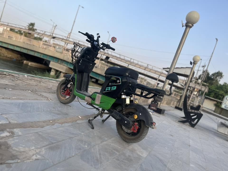 سلام عليكم دراجه شحن R9 جديده للبيع 350 وبيه مجال  مكاني الديوانيه رقمي***********
