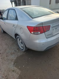 سيراتو ٢٠١٠ • بدون لوحات • بيجي