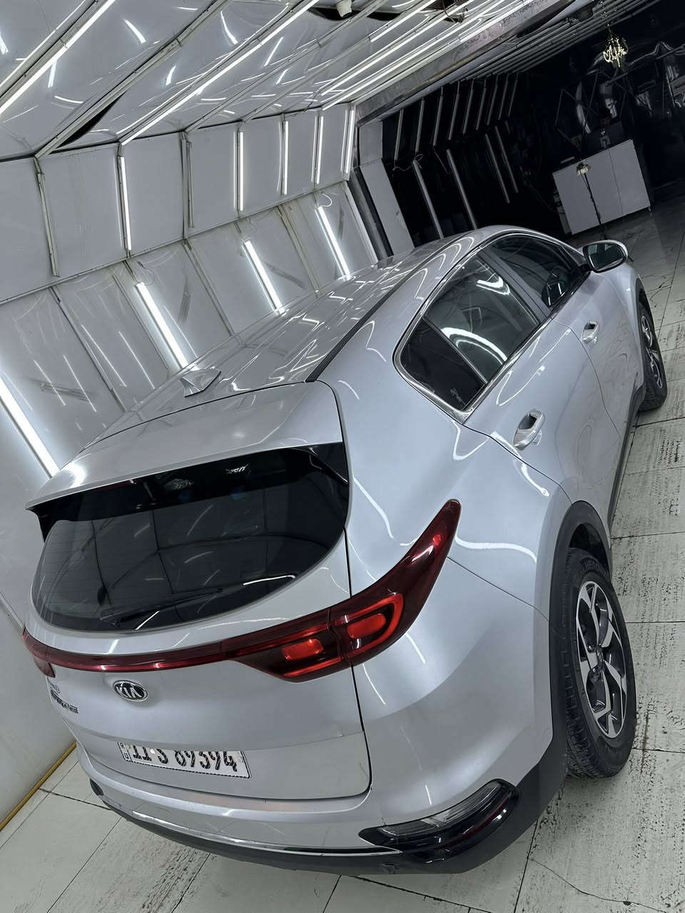 السلام عليكم 
سبورتج 2021 وارد امريكي 
رقم بغداد الدولي 
ماشية 80 الف 
كير محرك بلاديات 
حادثها جاملغ وبنيد تبديل 
والجاملغ الثاني مرشوش
بدون ضرر داخلي شرط الفحص
مواصفات السيارة واضحة بالصور
مكاني بغداد البلديات سعرها 144 ورقة
للاتصال فقط : ***********
