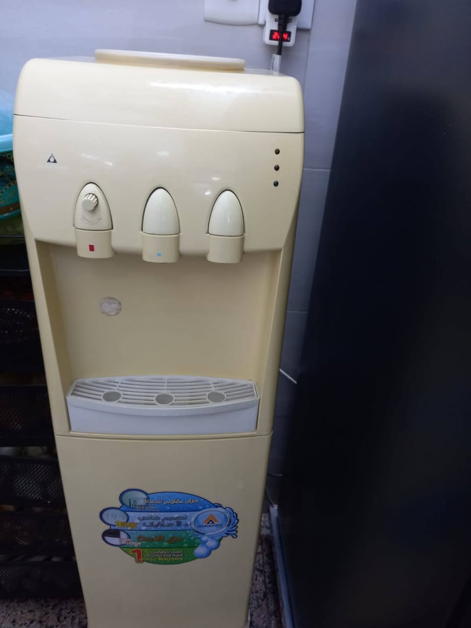 براد ماء الحافظ نظيف حار وبارد سعره ٧٥ وبي مجال  المكان / الدورة


**إذا كنت صاحب هذا الإعلان وتريد حذفه لأي سبب، رجاءا أرسل رسالة إلى الدعم الفني**