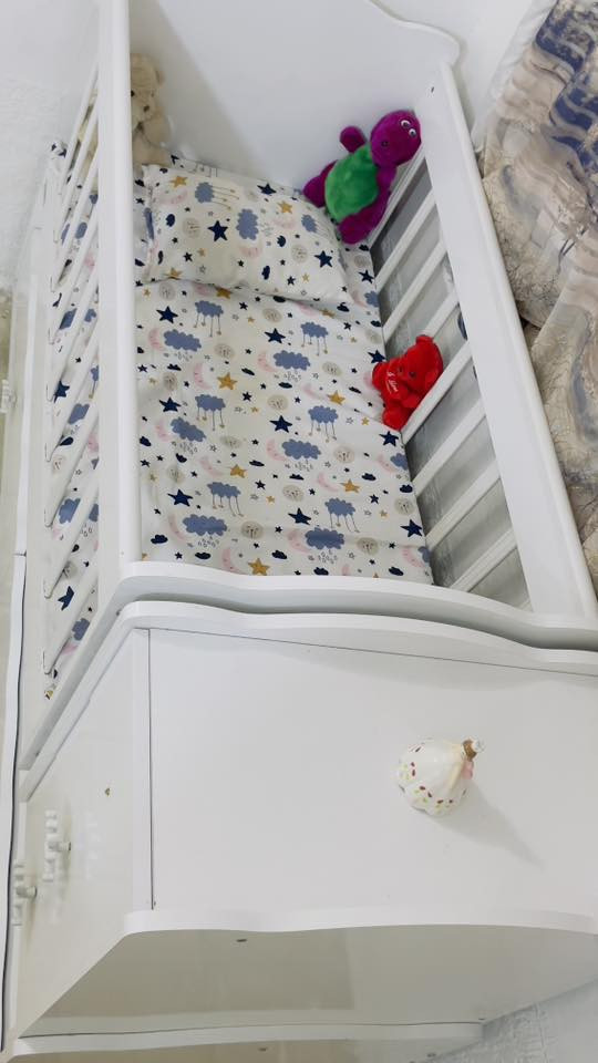 كاروك للبيع نضيف جدا مابي اي ضرر سعر-  100-بي مجال عنوان مدينةصدر - ***********
