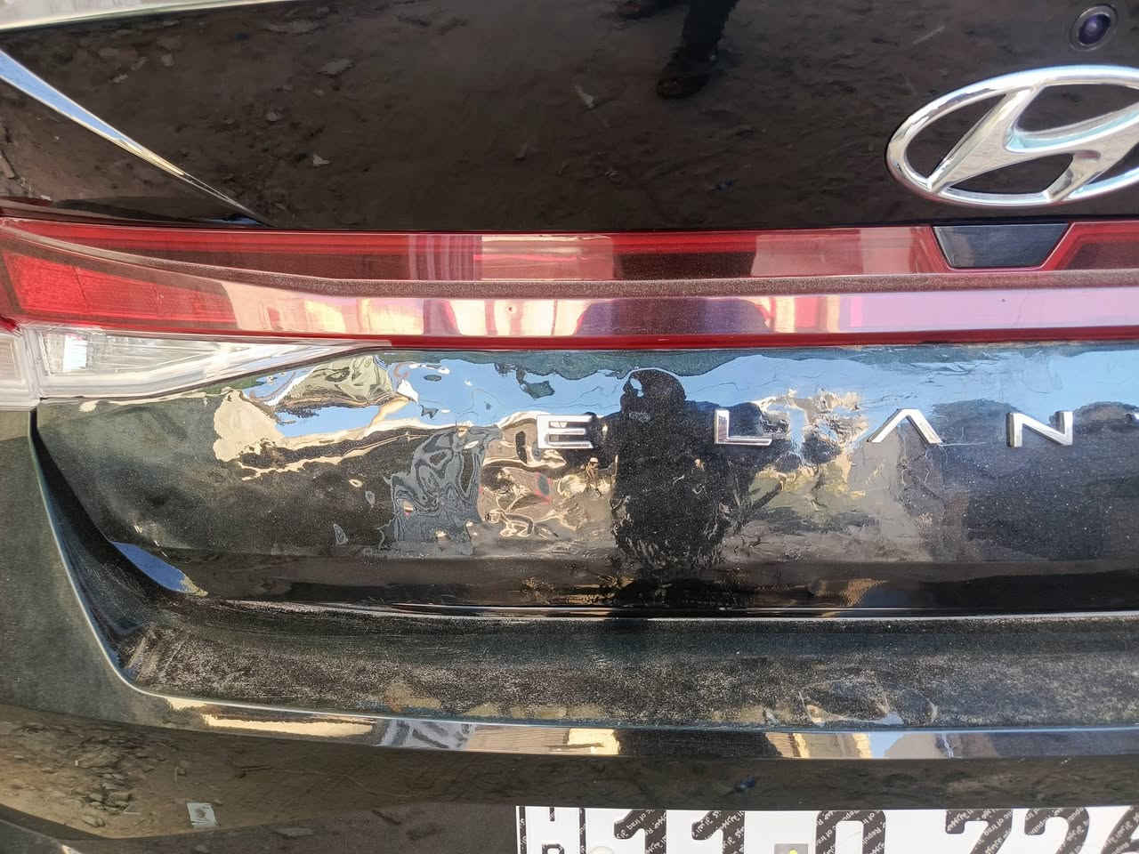 السلام عليكم النترا وارد امريكي مكفوله من صبغ ويرباك بيه بارد باب خلف السائق وقبق جنطه هم بارد شوي  ماشيه 24 محرك دوش 2000 السعر155    ***********
