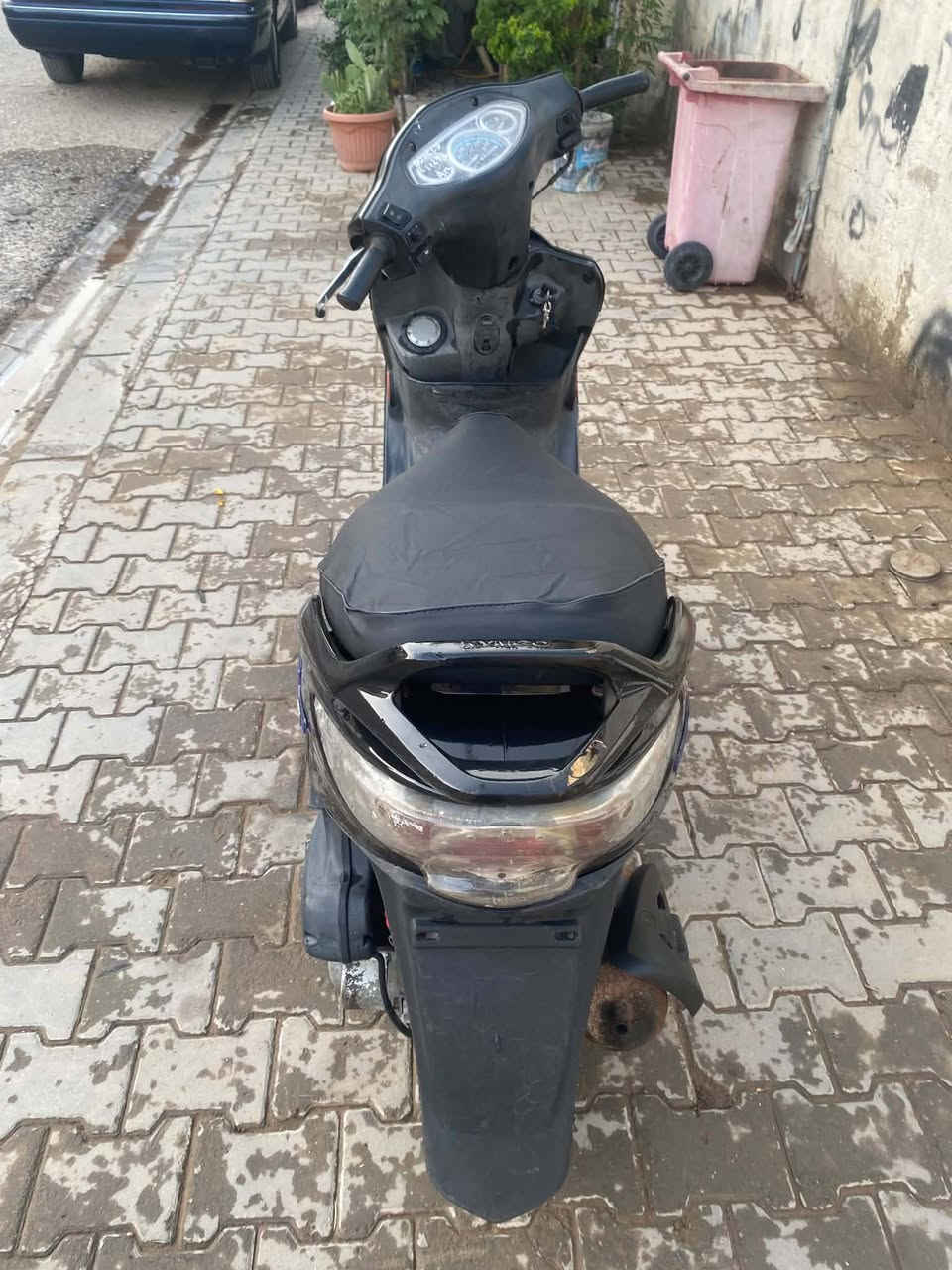 السلام عليكم دراجه كامكو فحل  جي فور مامفتوحه كلشي بيها شغال نكره سلف كهربائيات وهندر كلها شغاله دراجه مرتبه وعلى أيدي السعر 550 بيها مجال بسيط اذا شراي


**إذا كنت صاحب هذا الإعلان وتريد حذفه لأي سبب، رجاءا أرسل رسالة إلى الدعم الفني**