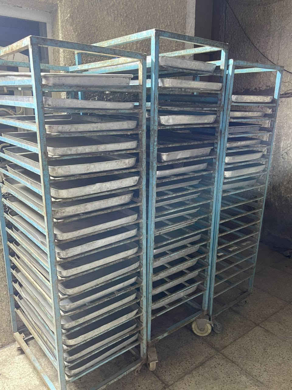 السلام عليكم معمل حلويات للبيع مكان بغداد دوره الرقم***********
