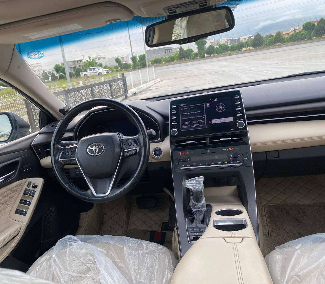 توێتا ئەڤەلۆن LIMITED 2020 خلیجی 
ناو زەرد بەسمە سلاید سەماعە JBL
 پێشوو پشت ڕادار 
کووشن ساردو گەرم داتاشۆ 
تەنها یەک پارچەی بواغە
 بێ ناو بێ ئێرباگ 

سعر : لە کۆمێنت داوای بکە ڕاستەوخۆ بۆت دێت 🤖 

گێڕو مەکینەو کارەبایی 
هەمووی بەشەرت

ژمارەی خاوەنەکەی 
***********
