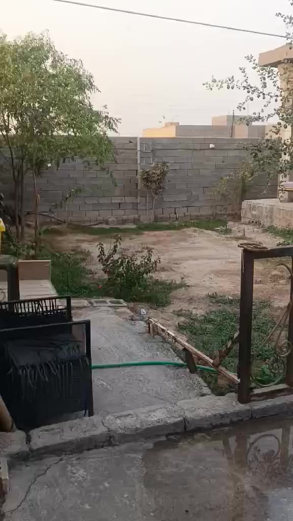 بيت للبيع المكان ركيه وفاضل بشارع المختار مساحته ٤٥٠ متر والبناء ١٧٠م
بنائه جديد ٢٠٢٤ للاستفسار هذا رقم صاحب البيت ***********
