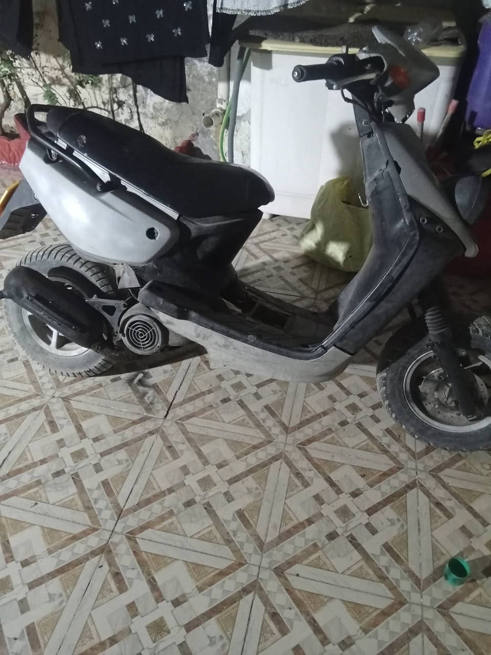 دراجه للبيع  اوللمراوس 
مكان بغداد الثعالبه
سعر ب180
للاستفسار الاتصال على الرقم ***********
