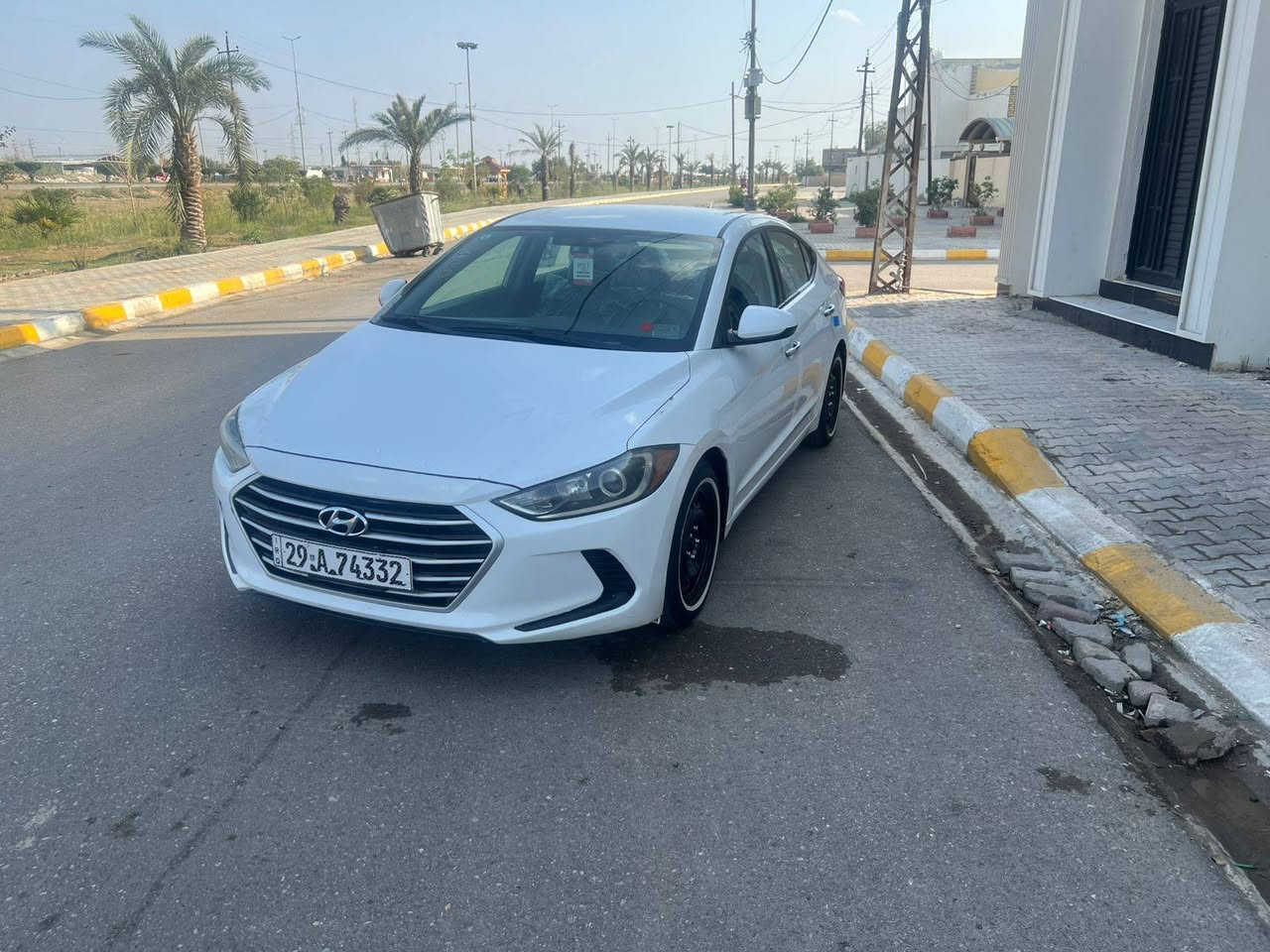 السلام عليكم النترا موديل 2017 وارد امريكي السياره كلين بدون تبدل كلها ليبل واحد مكفوله السياره من الضربه والتبديل عدئ تكحيلات مال تكشير السياره جاهزه من تخم تاير من حداده مامي خلفي مكينه وكير 2000 دوش تبريد تدفئه ماناقصها اي شي رقم واسط مشروع وطني السنويه جديده رقم دولي مكان السياره بواسط السعر 107 رقم التليفون ***********
