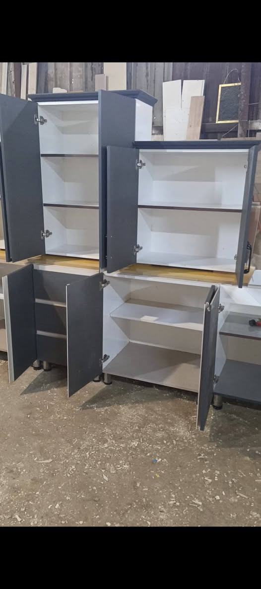 كاونتر تركي الطول مترين مع سنك مترو 20 بيبان اجدي  اف الدواخل  اندي اف# مع المرمر سعر المتر 300


**إذا كنت صاحب هذا الإعلان وتريد حذفه لأي سبب، رجاءا أرسل رسالة إلى الدعم الفني**