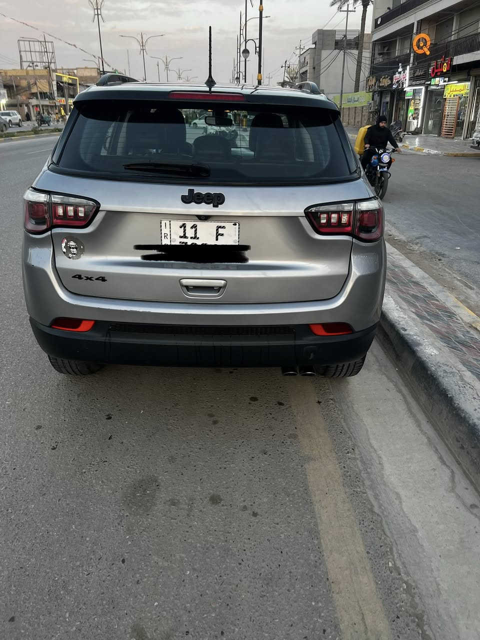 سلام عليكم
جيب كومباس 2018

فئة لاتيود 

توكلر 

سياره جاهزه كير مكينه بحاله جيده 

صورة الحادث مرفقه بالصور 

ماشيه 121 KM

مكان السياره كربلاء 

رقم بغداد سياره حره تحويل ثاني يوم 

السعر 127 بيه مجال قليل
***********
