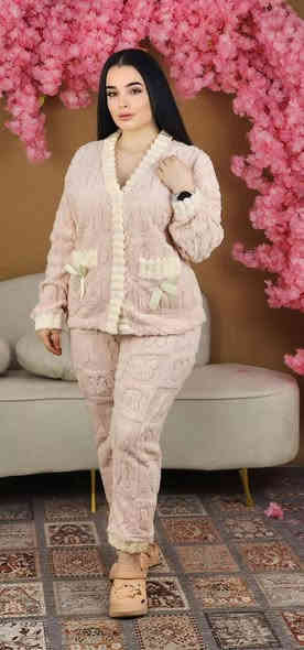 تراكات الخامه فرو خاولي تجنن😍
القياسات اكس لارج اكسين لارج👗
الصدمه السعر بس القطعه 10,000 دينار😱
اثنين ب 20
للتواصل واتساب:*********** 
 او مراسله الصفحه خاص
