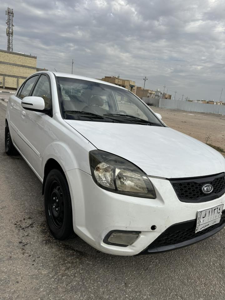 كيا ريو موديل 11 خليجي رقم بابل مشروع وطني
فقط تبديل بابين بدون صبغ السياره جاهزه حداديه تايرات محرك شرط لاتنقيص ولاتبخير كلش جديد محركه وين ميعجبك ترايهه يخبل  السعر 85 بيه مجال 
العنوان : كربلاء *********** اتصل واني بخدمتك
