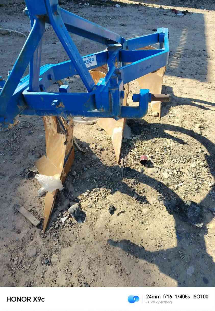 السلام عليكم للبيع فدان البير ثلاثي حجم 12 سعره 1800 أو بي مجال العنوان سامراء *********** رجان الموشراي لا يتصل
