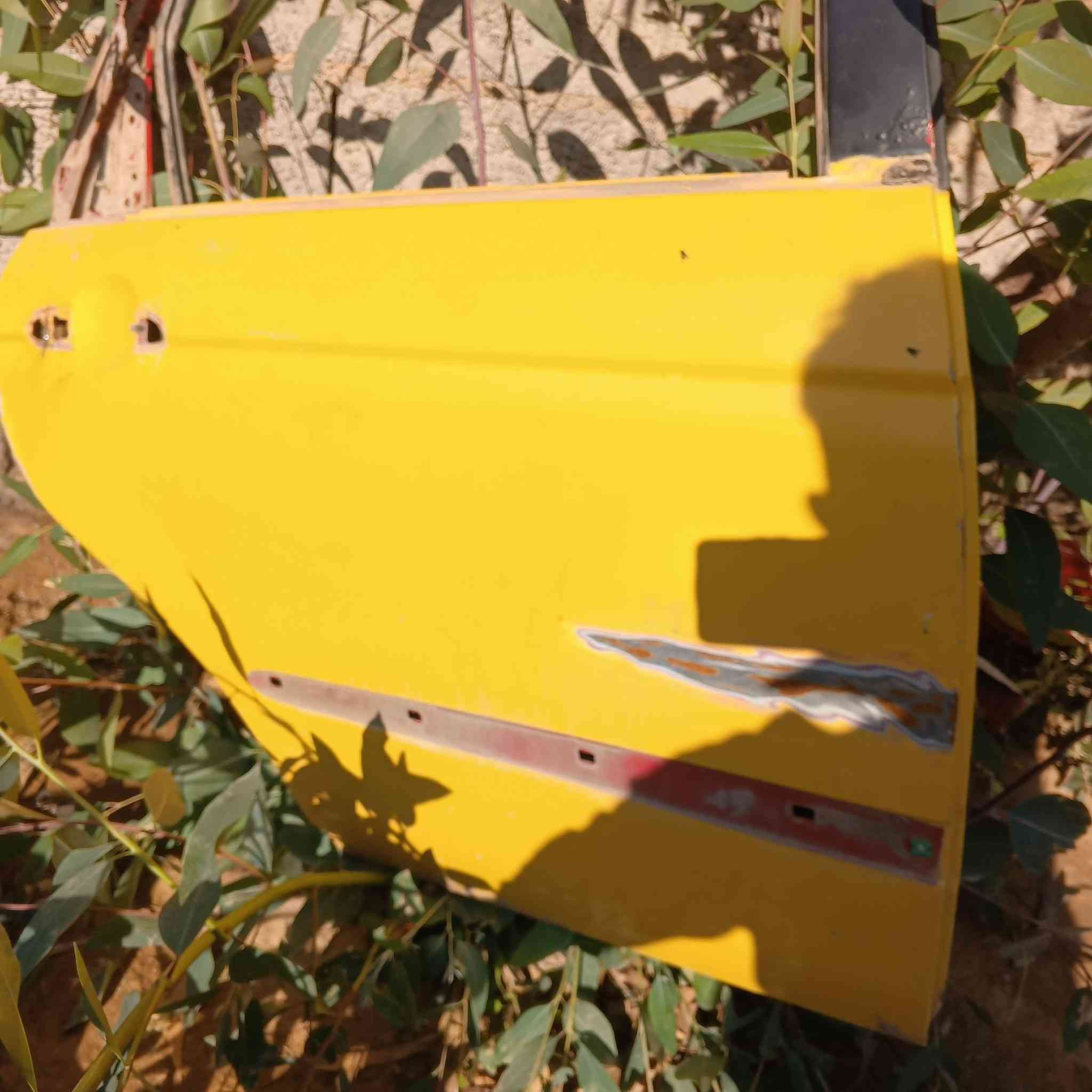 غراض سبكترا هاج باك باب خلفيه أو بس جامده واربع ابواب 
اسبايدر ***********
