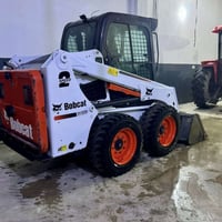 شفل بوبكات ٤٥٠ Sموديل ٢٠١٩للبيع مكفول كفاله عامه مشتغل ٥٠٠٠ ساعه تدفئه...