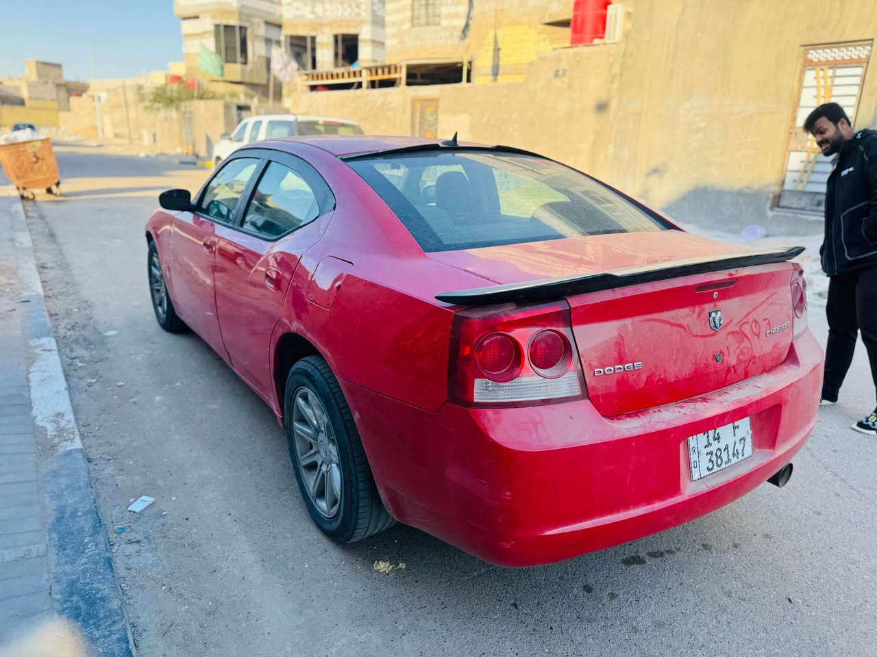 سلام عليكم للبيع جارجر 2010 رقم بصره دولي سنويه 2030 هزه جديده حادثه باب السايق وجوه الدوسه بيه صبغ مكانات محرك 3.5 كير محرك جدد تخم تاير جديد حداديه جديده تبريد ثلج تتفئه سياره حلوه وجاهزه مكاني بصره كزيزه سعره 88 قفل من الأخير 
*********** البصرة, العراق
