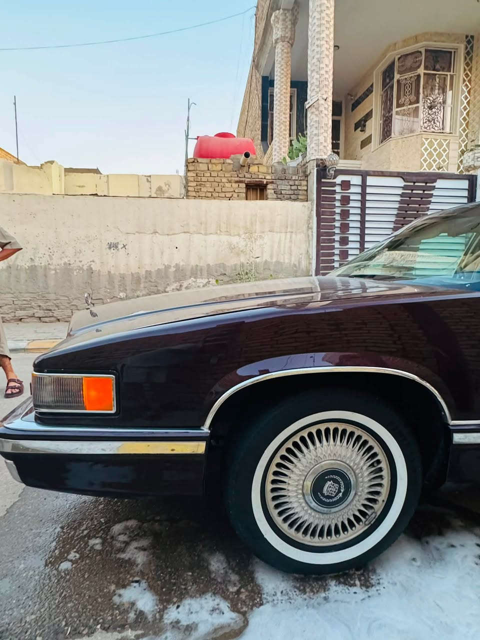 سلام عليكم
للبيع او المراوس

كاديلاك فليتوود موديل ١٩٩٢

الوحيده بالعراق بهذا الداخل الملكي

فول مواصفات

اليدور رزانه وسرعه ونعومه ومواصفات

جيده هلا بي

المواصفات

المحرك ٨ سلندر ٤٩٠٠

عدادات بالكامل دجتل

كشنات جلد بيجي

كشنات كهرباء

تبريد شغال وقطعتين

جنطه شفط

دبلات خلفيه هوائيه يعني ابدا

ما تحس بالطسه

كير تعليك ٨ سرعات

مري جانبيه كهرباء

ثمان ايرباك شغال بالكامل

السياره جديده جديده مابيها كل نقص

معمره شغل درجه اولى

السعر ب٩٠ ***********
