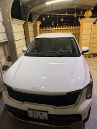 من رخصه الادمن لمحترم كيه سيرنتو 2025 سيار بظمان لوكاله شرط شخط مبيها ...