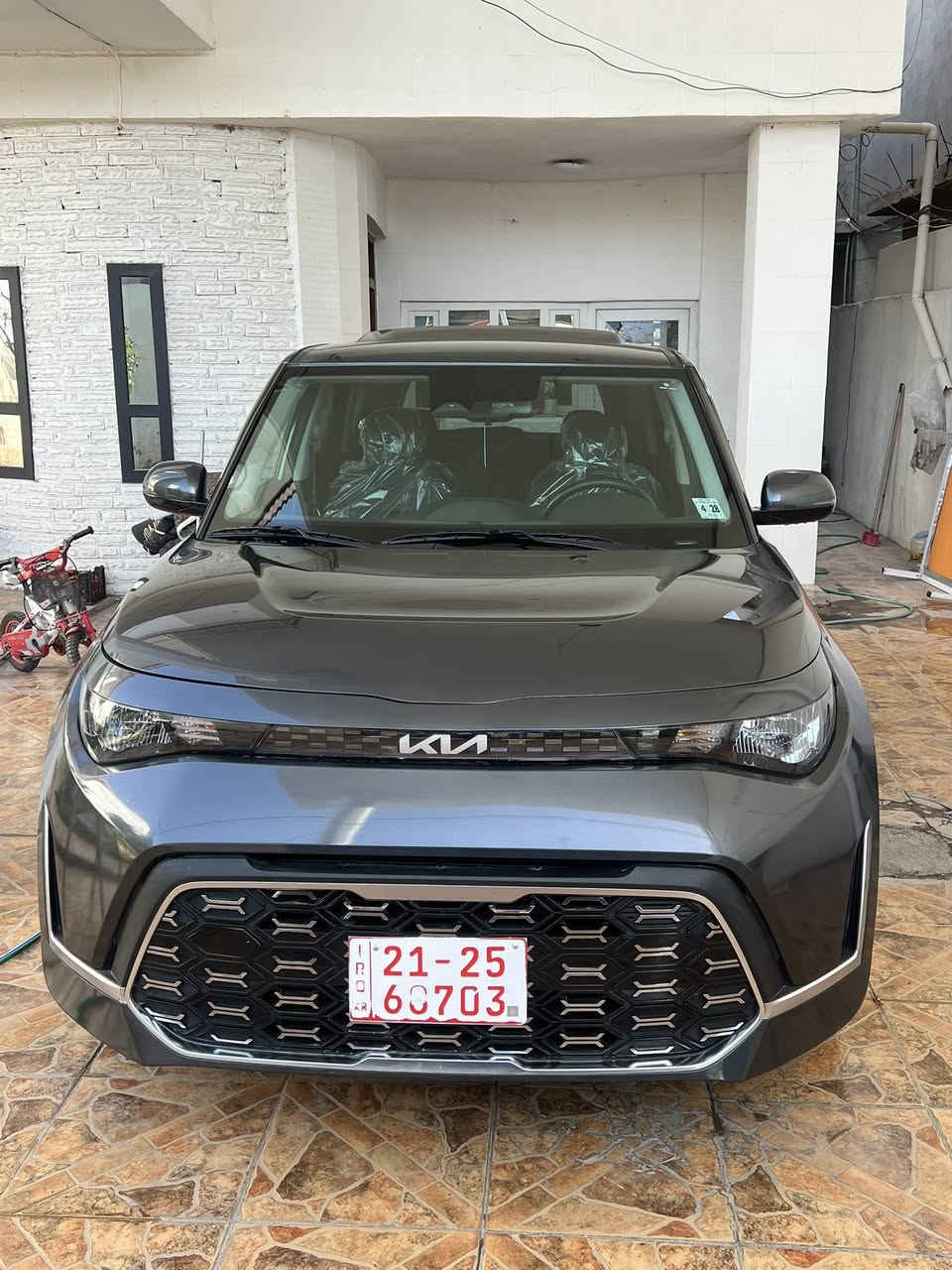 سلام عليكم
كيا صول ٢٠٢٣
رقم كاتي تترقم شمالي 
سياره واحد على واحد فول
موصفات GT lien
ضرر موضح بصوره 
فقط بونيد صبغ بدون اي دواخل شرط
صبغ فقط بونيد حادث بصوار موجود
سياره سلايت 
شحن لسلكي 
صالصنه وسط
دواخل مطعم احمر
ردار امامي جانبي كامره خلفي 
خط مسار 
شاشه جبير 
سياره فول حتى تشغيل عن بعد 
كشنات جلد 
سعر جوا سوك 
148 ورقه بي مجال هم ماكو هيجي سعر بهذا موصفات 
مكانه كركوك 
***********
