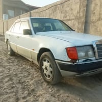 مارسدس دب مديل ٨٨ رقم بغداد سنويه تنتهي ب٢٦ عندي بيهه وكاله وصاحبهه ير...